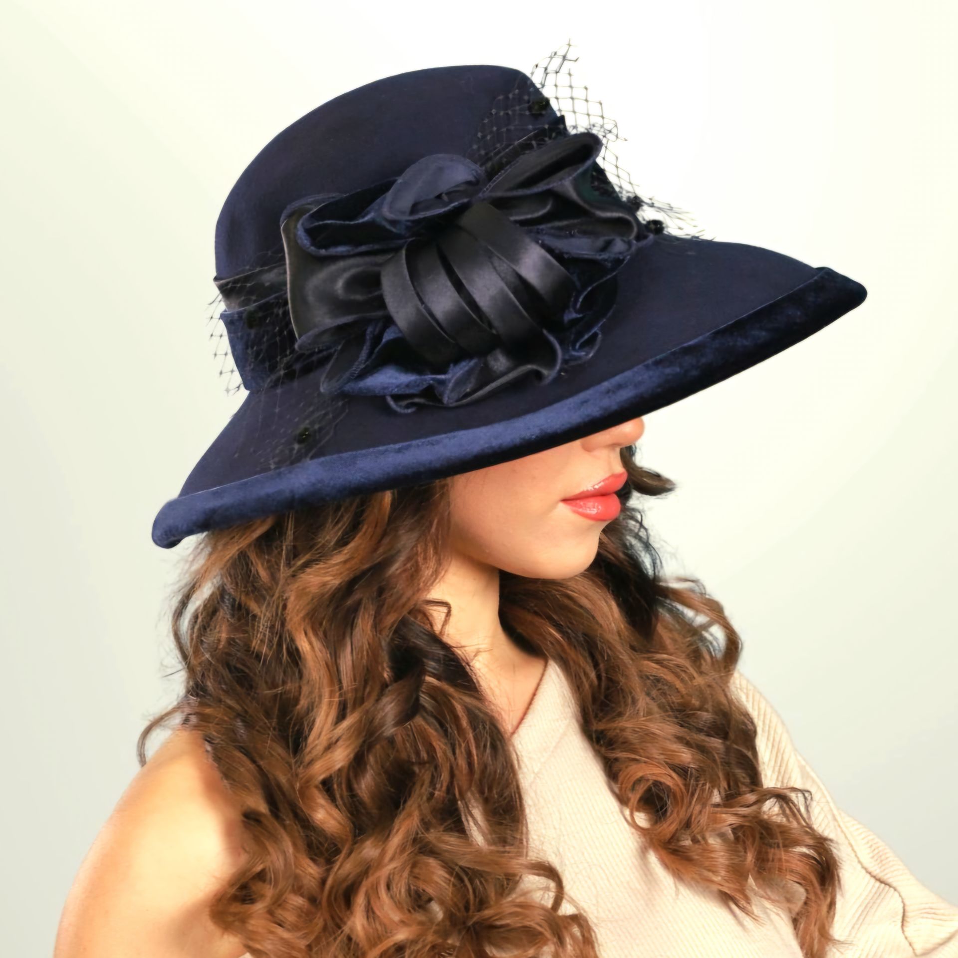 Diana Lacivert Renk Derby  Şapka