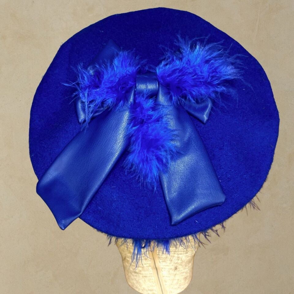 Amata Saks Mavi Renk Ressam Bere