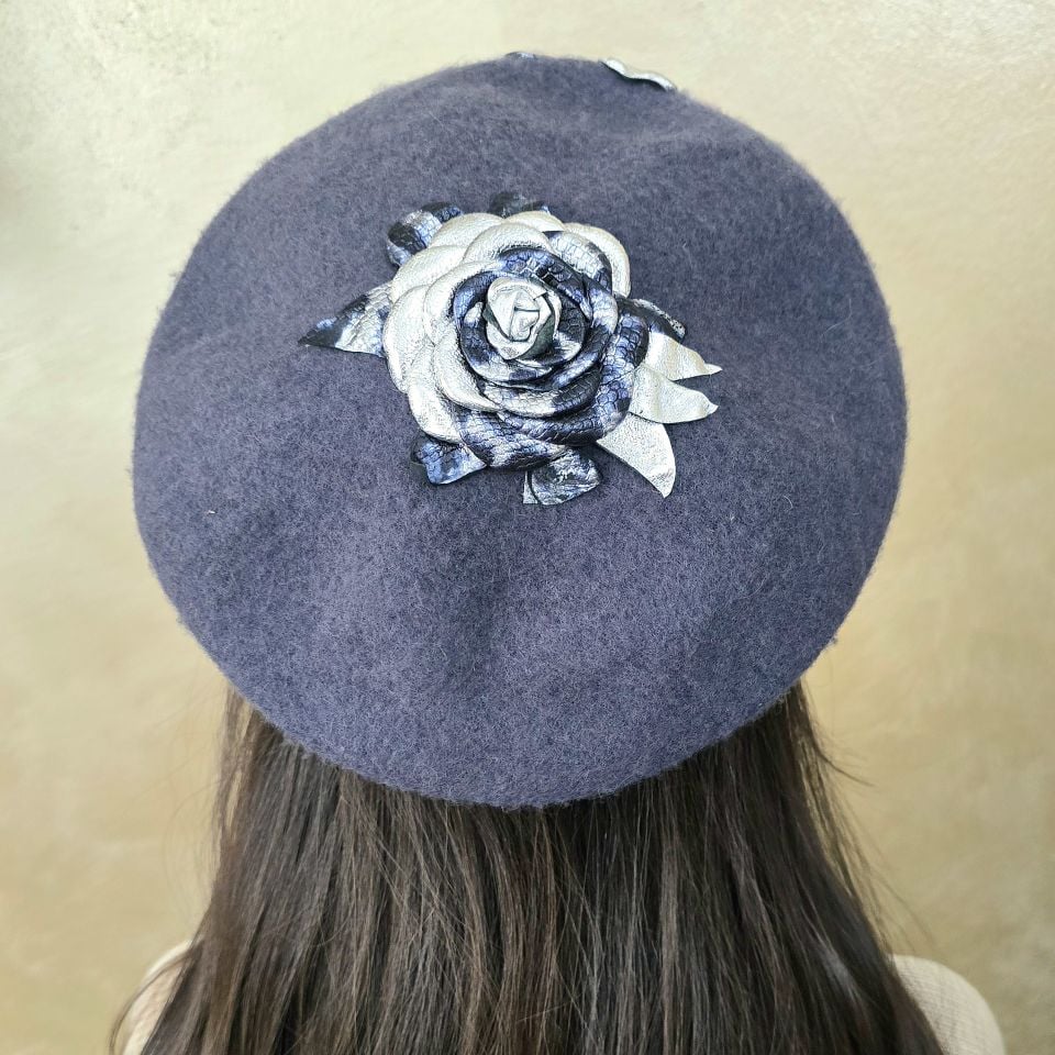 Amata Koyu Gri Renk Ressam Bere Yetişkin Boy