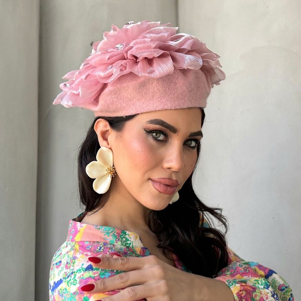 Amata Pembe  Renk Ressam Bere Yetişkin Boy