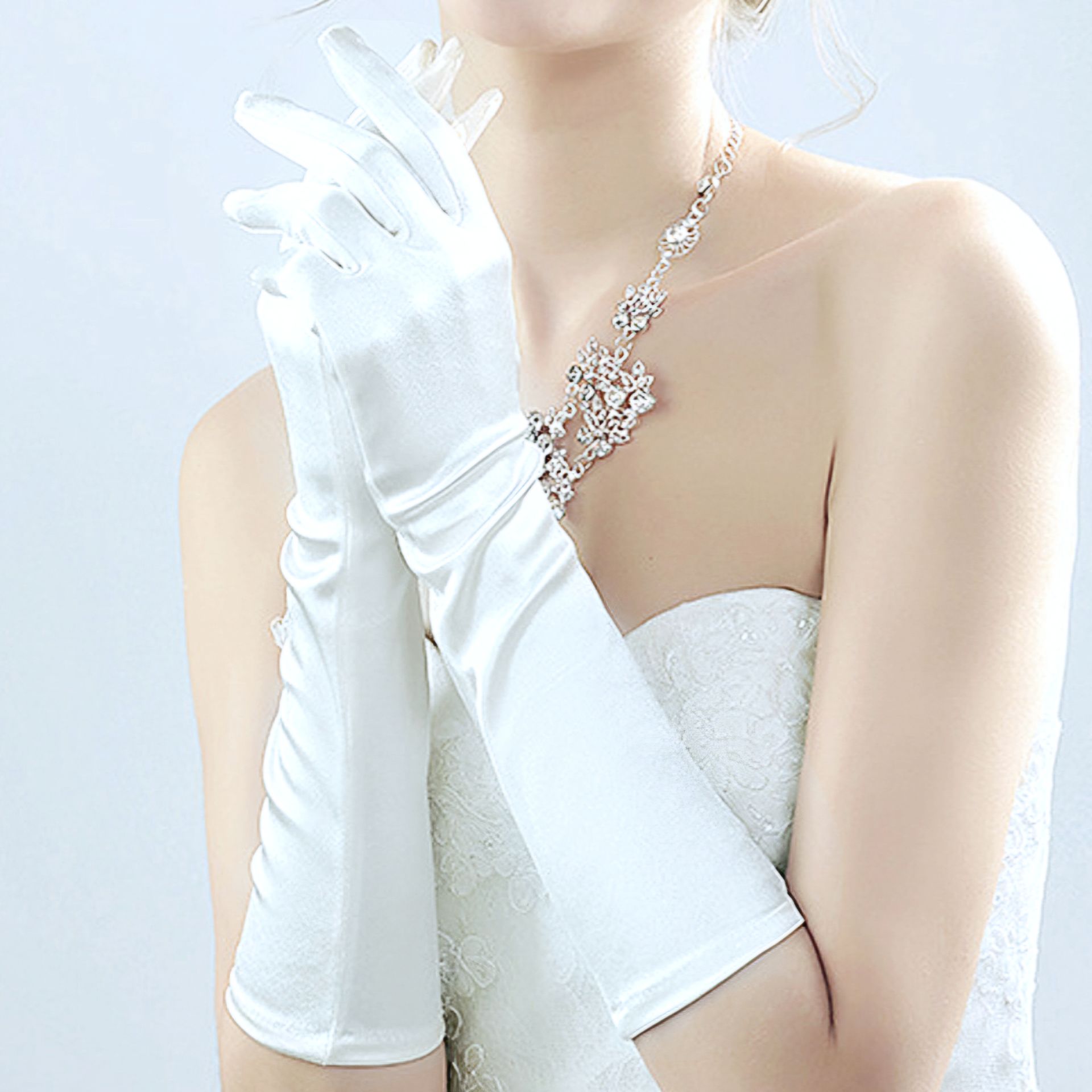 Opera Beyaz Renk İpek Saten  Eldiven 38 cm