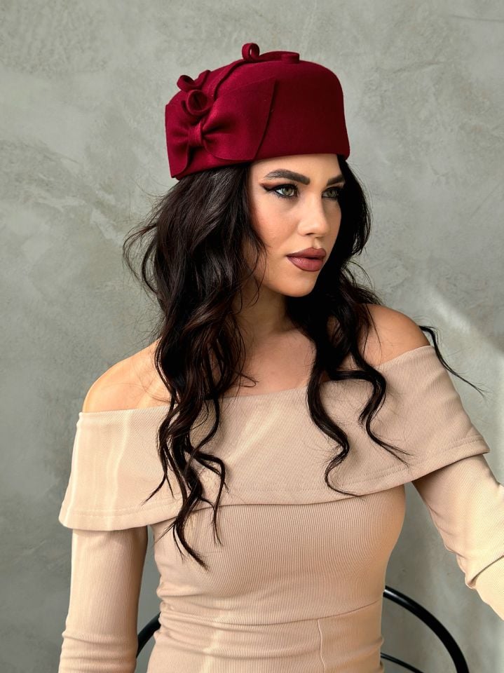 Meghan Bordo Renk Kaşe Kumaş Şapka