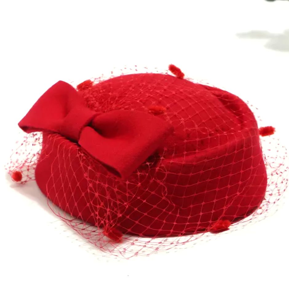 Kate Kırmızı Renk Vualet Şapka