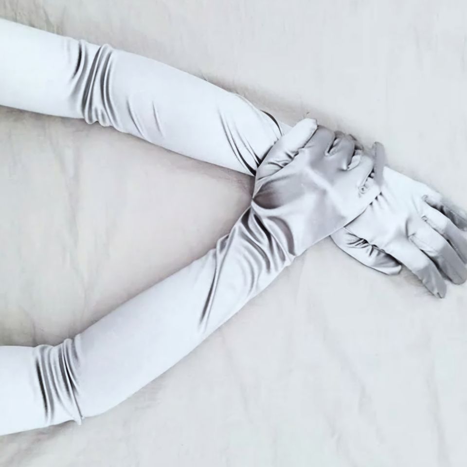 Opera Gümüş Gri Renk İpek Saten Eldiven 53 cm
