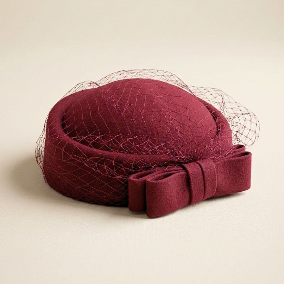 Kate Bordo Renk Vualet Şapka