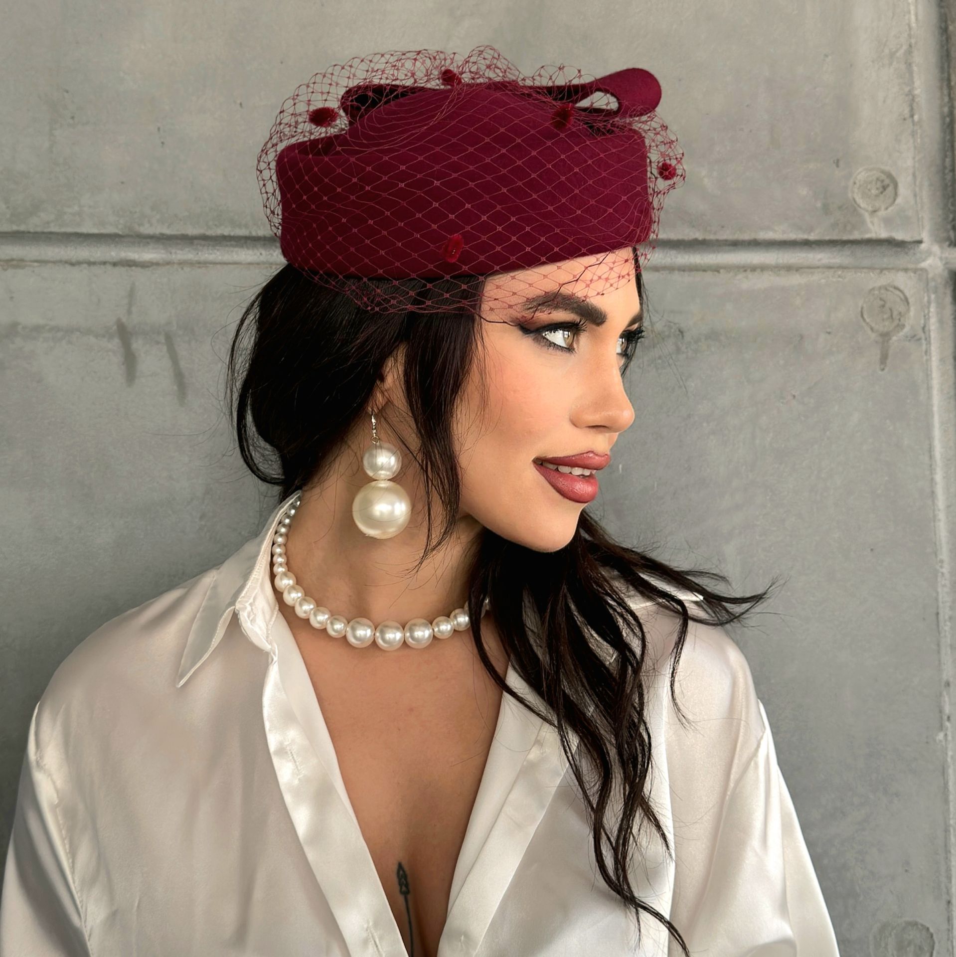 Kate Bordo Renk Vualet Şapka