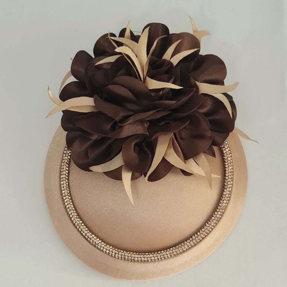 Hazel Gold Bej, Kahverengi Renk Vualet 20 cm