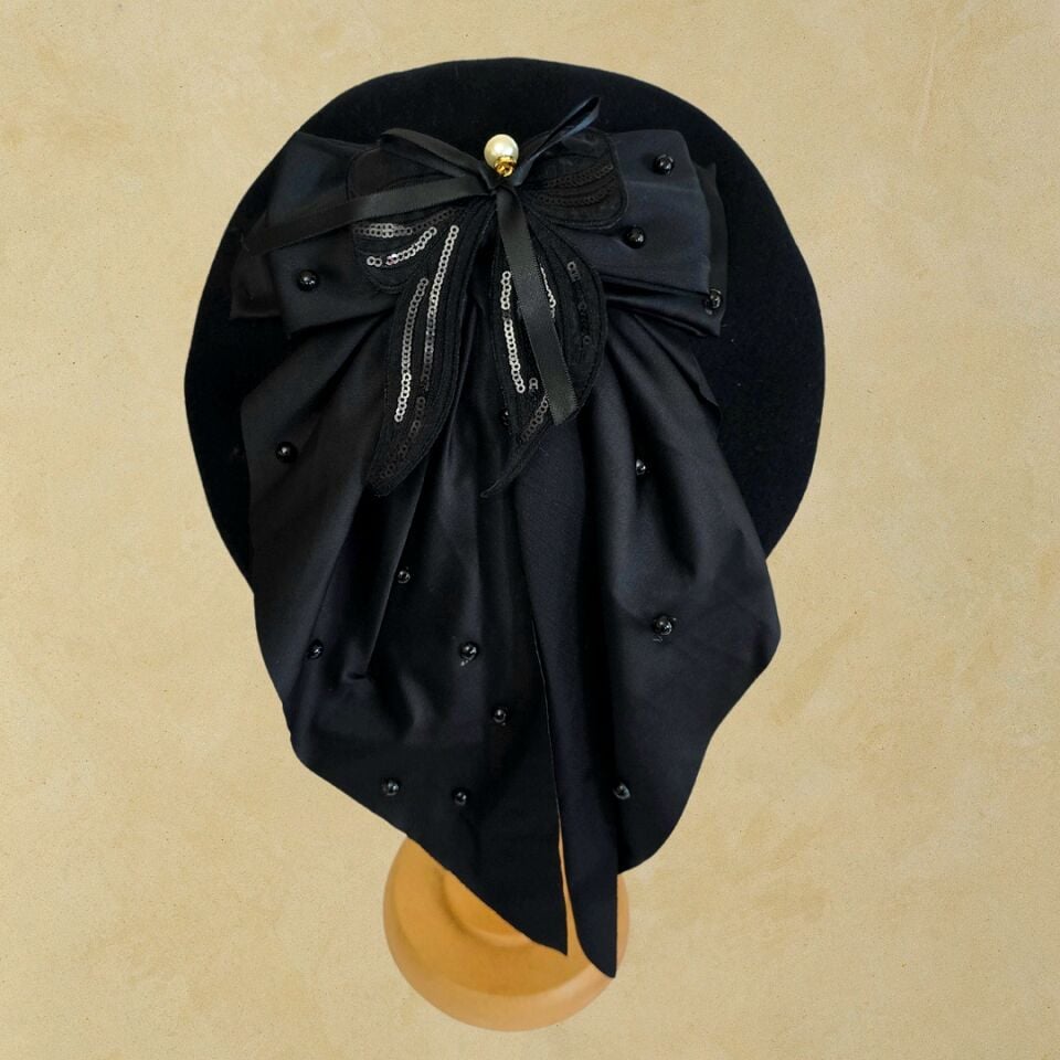 Amata Siyah Renk Ressam Bere Yetişkin Boy