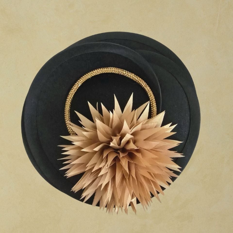 Reneta Siyah Gold Renk Vualet 20 cm