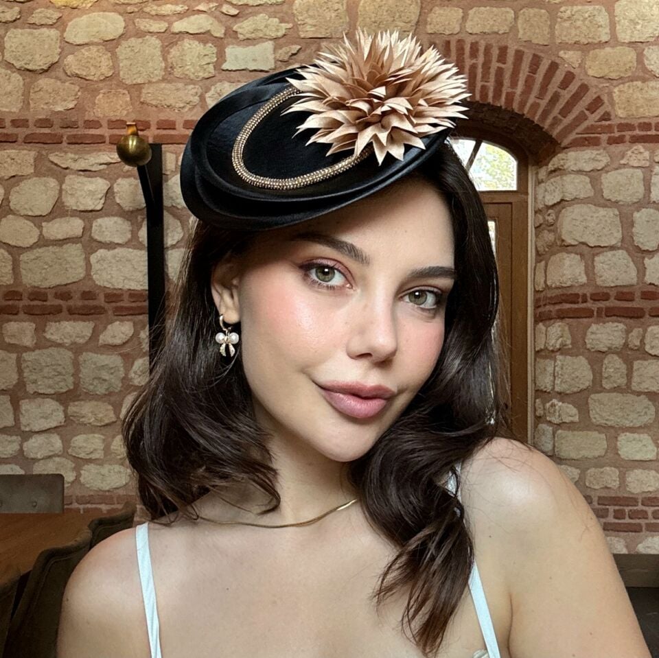 Reneta Siyah Gold Renk Vualet 20 cm