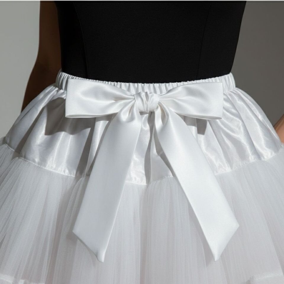 Lady Beyaz Pembe Renk Volanlı Jüpon 45 cm