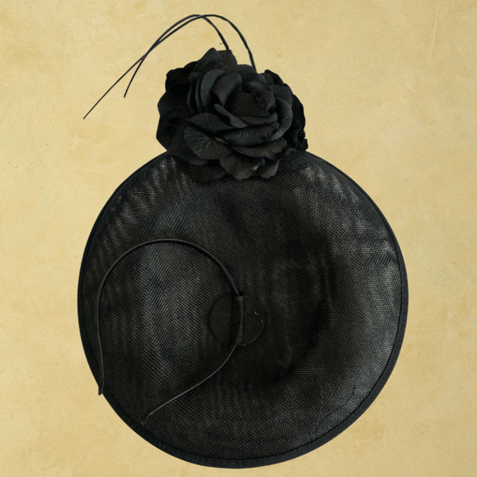 Kate Siyah Renk Vualet Şapka 30 cm
