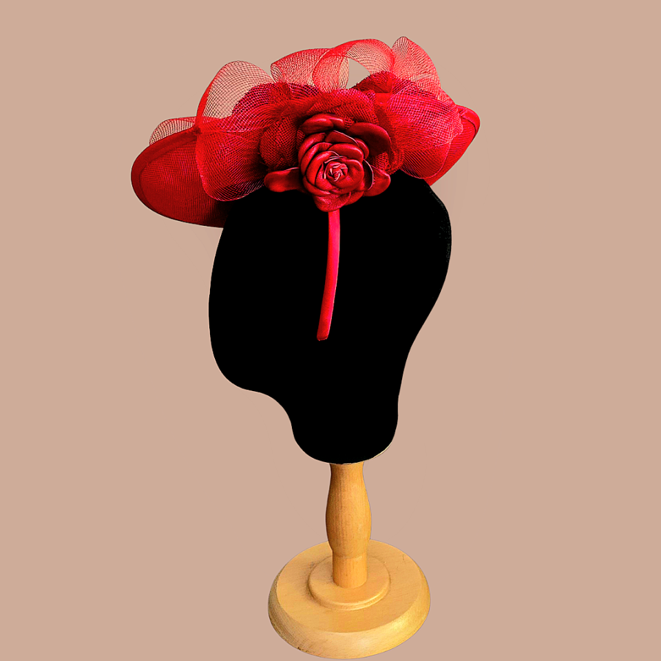 Kate Kırmızı Renk Vualet Şapka  30 cm