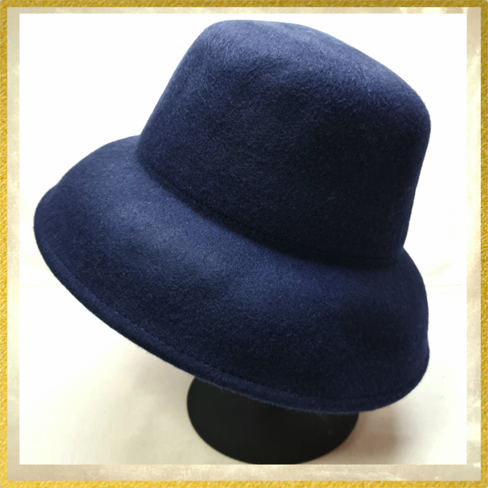 Hepburn Lacivert Renk  Şapka