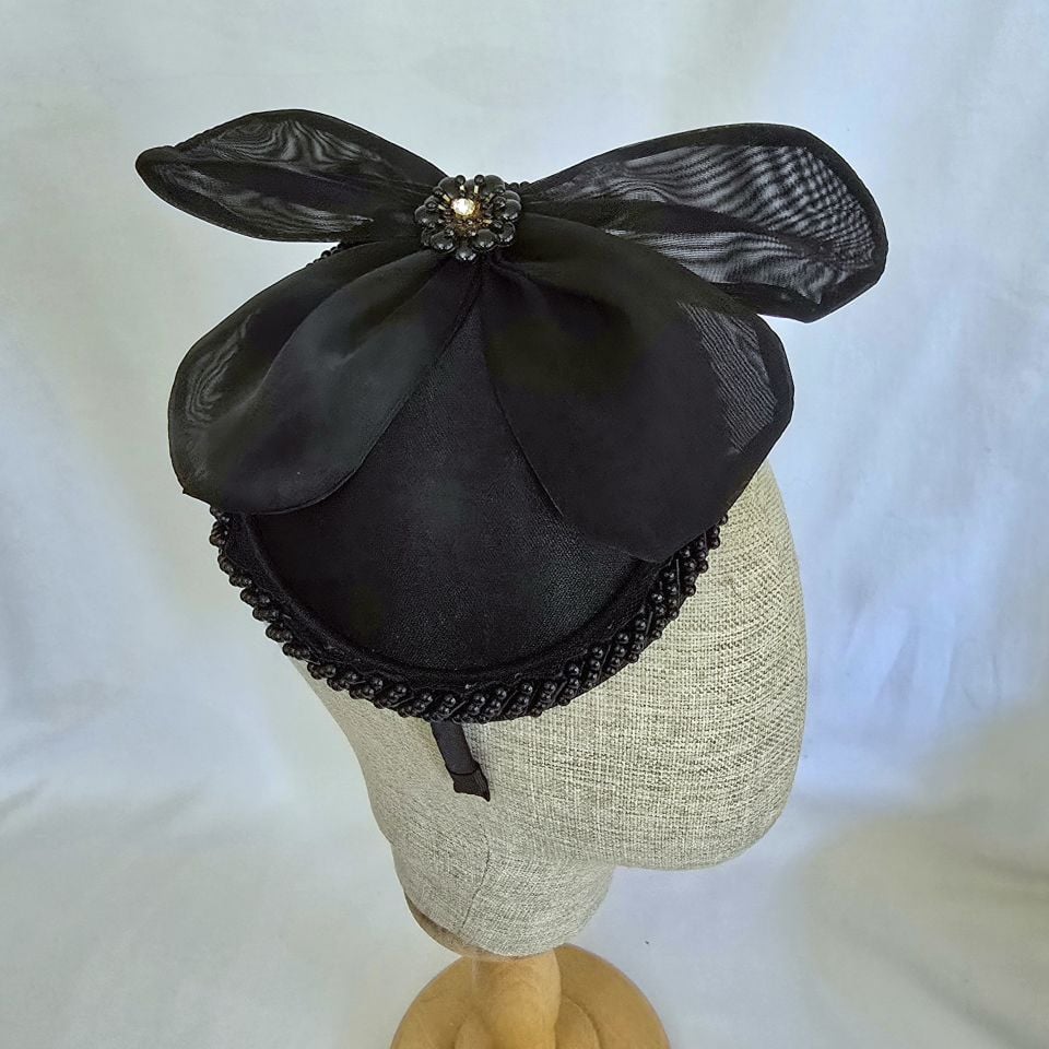 Hazel Siyah Renk Vualet 20 cm