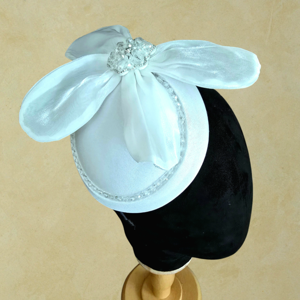 Hazel Beyaz Renk Vualet 20 cm