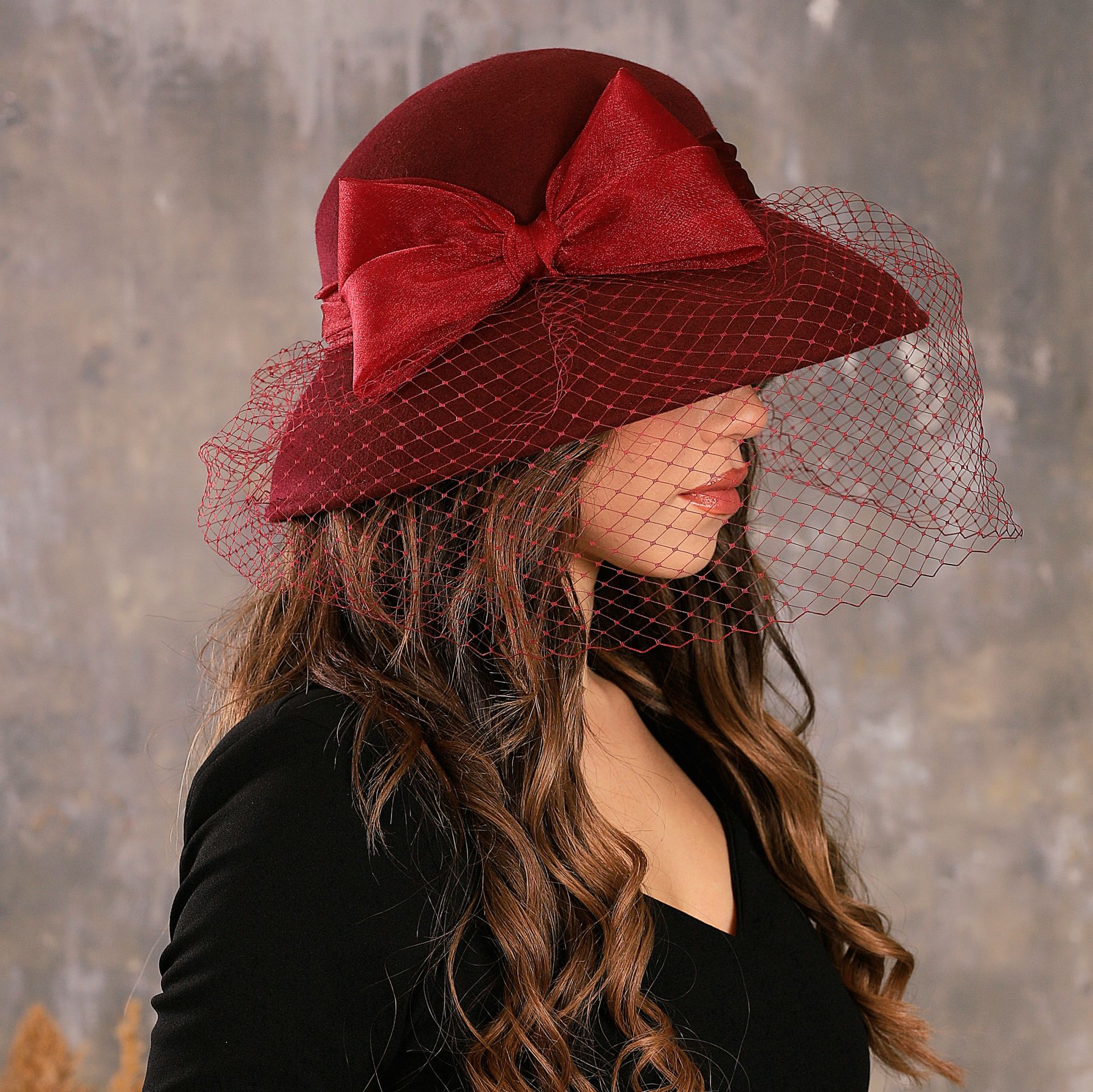 Pansy Hepburn Bordo Renk Derby Şapka