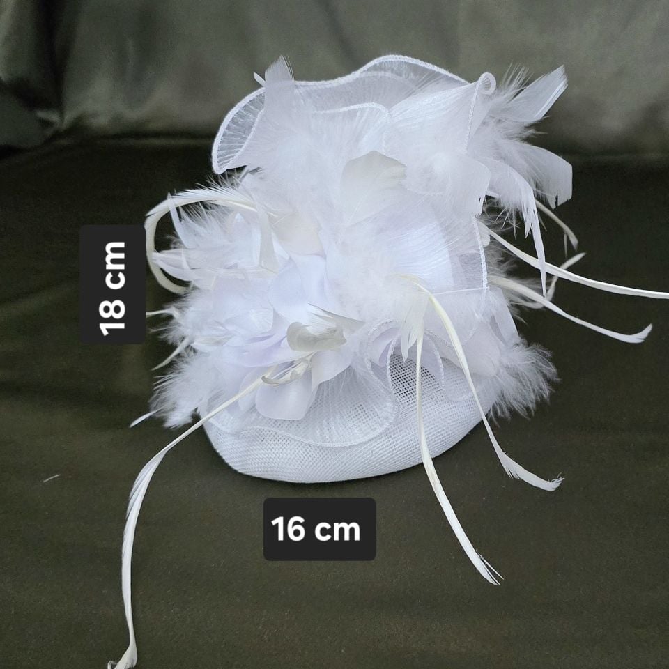 Flower C Beyaz Renk Vualet 16 cm Özel Şapka Kutulu