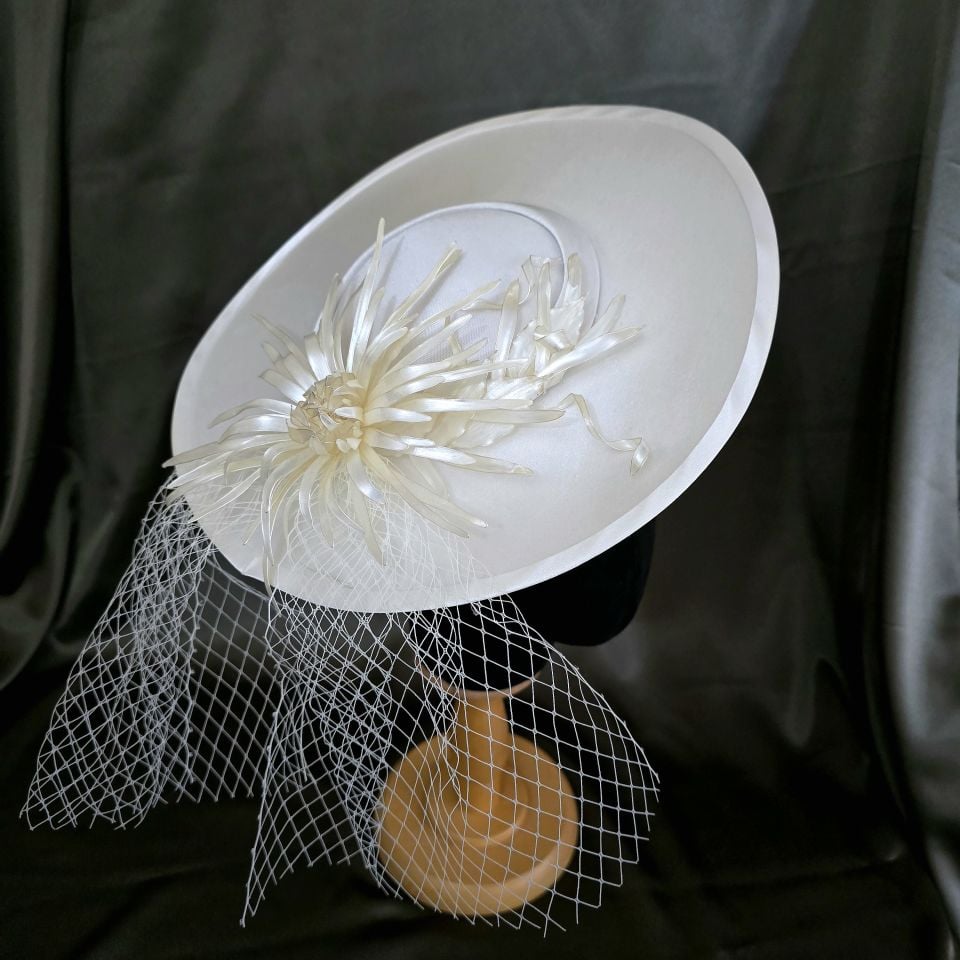 Adel G Beyaz Renk Vualet 30 cm