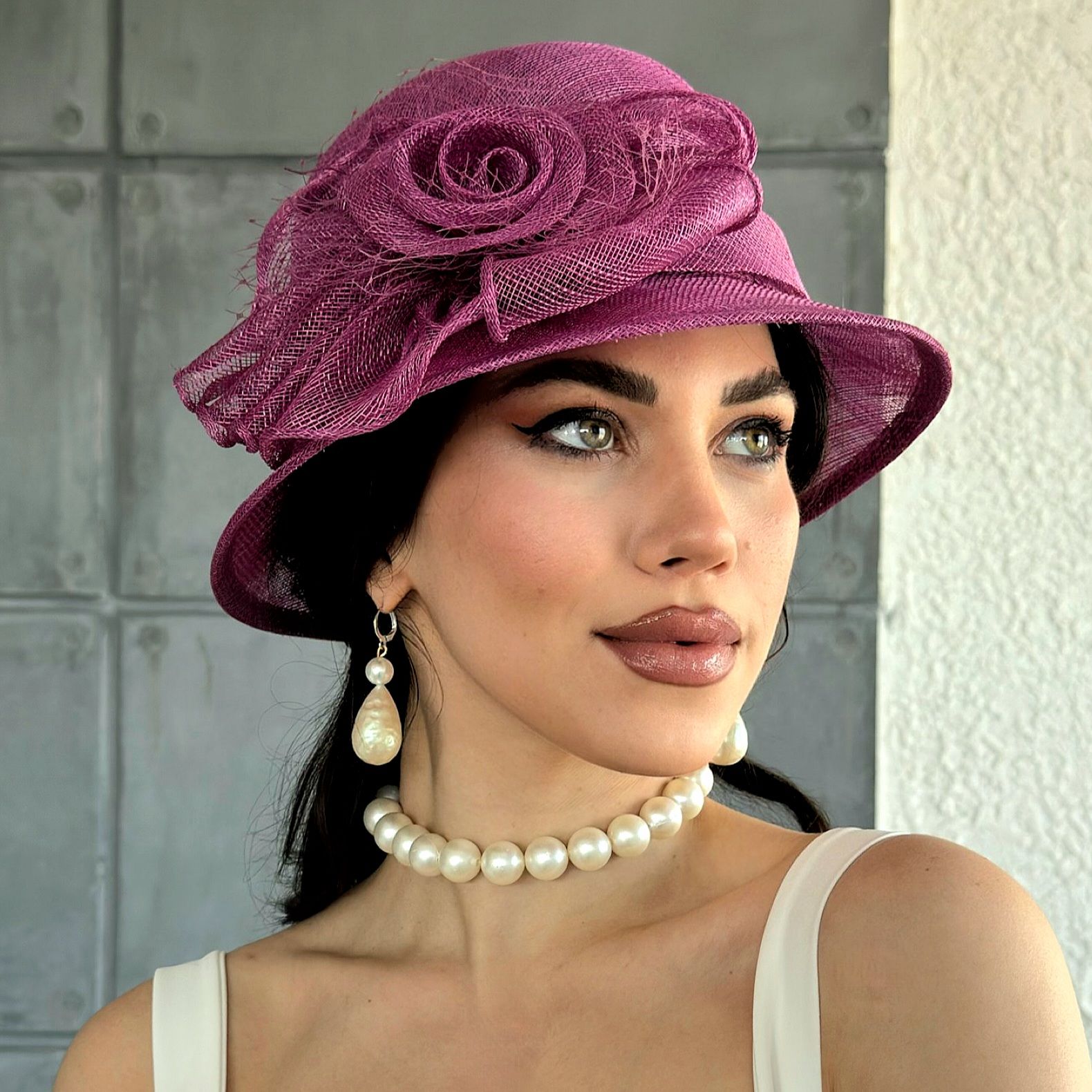 Raina Fuşya Pembe Renk Elegan Şapka 30 cm Özel Kutulu