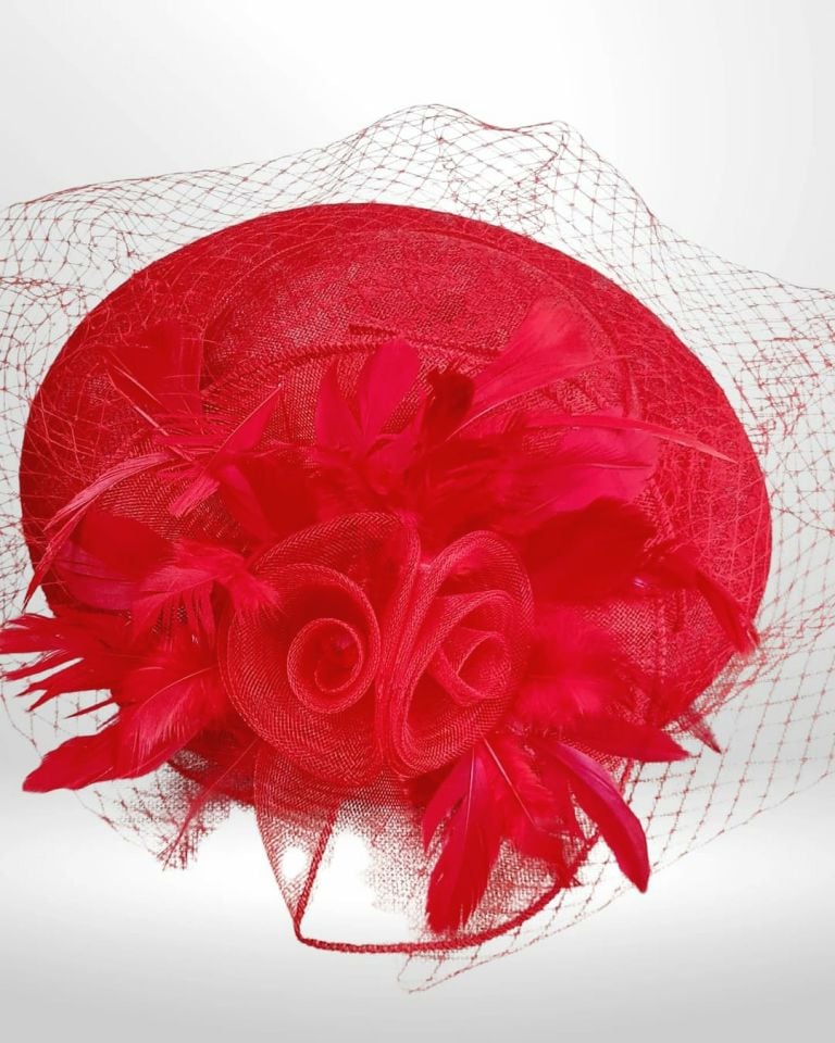 Annabel Kırmızı Renk Dantel Vualet Şapka