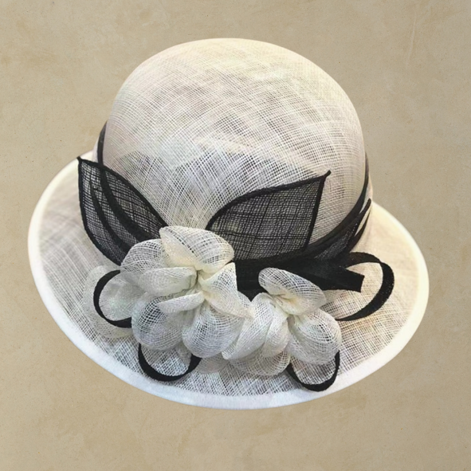 Adela Ekru Renk Elegan Şapka 29 cm Özel Şapka Kutulu