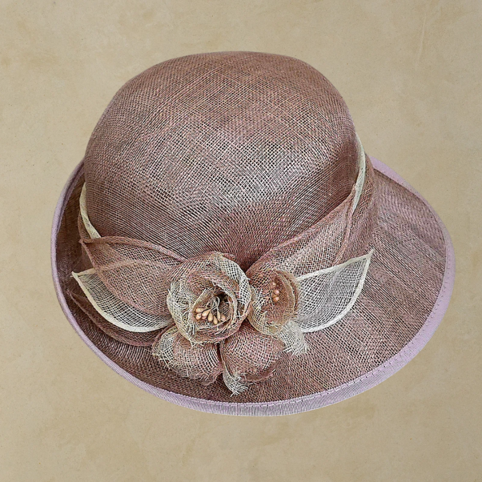 Adela Gül Kurusu Renk Elegan Şapka 29 cm Özel Şapka Kutulu