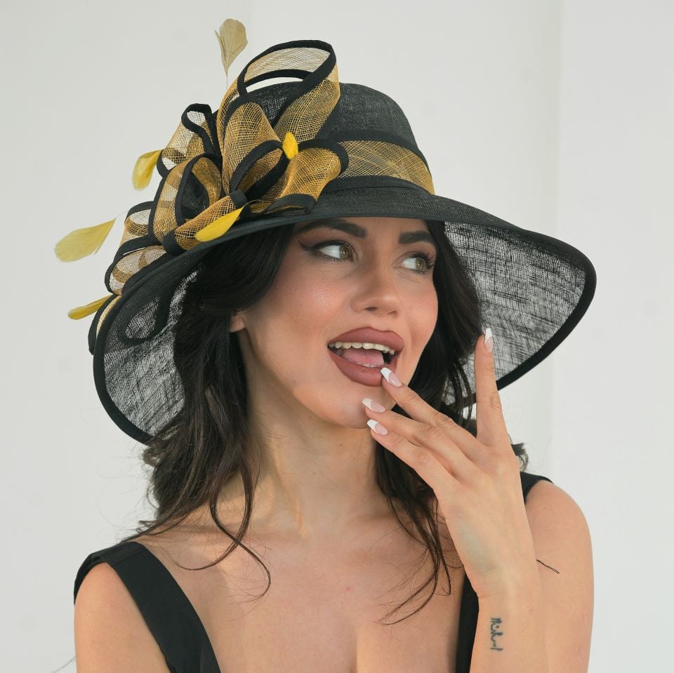 Rayne Siyah lightgold Renk Elegan Şapka 40 cm Özel Şapka Kutulu