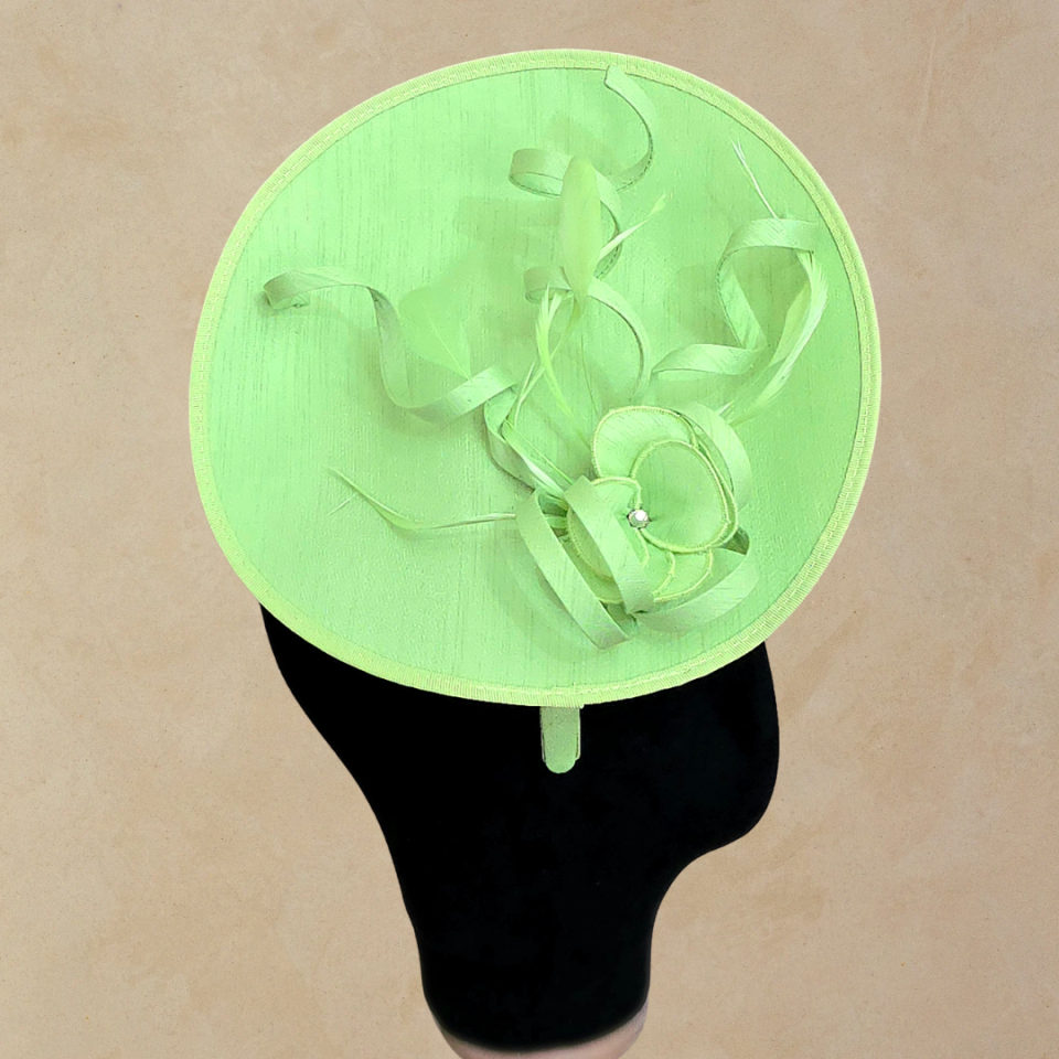 Ella Fıstık Yeşil Renk Vualet Şapka 28 cm