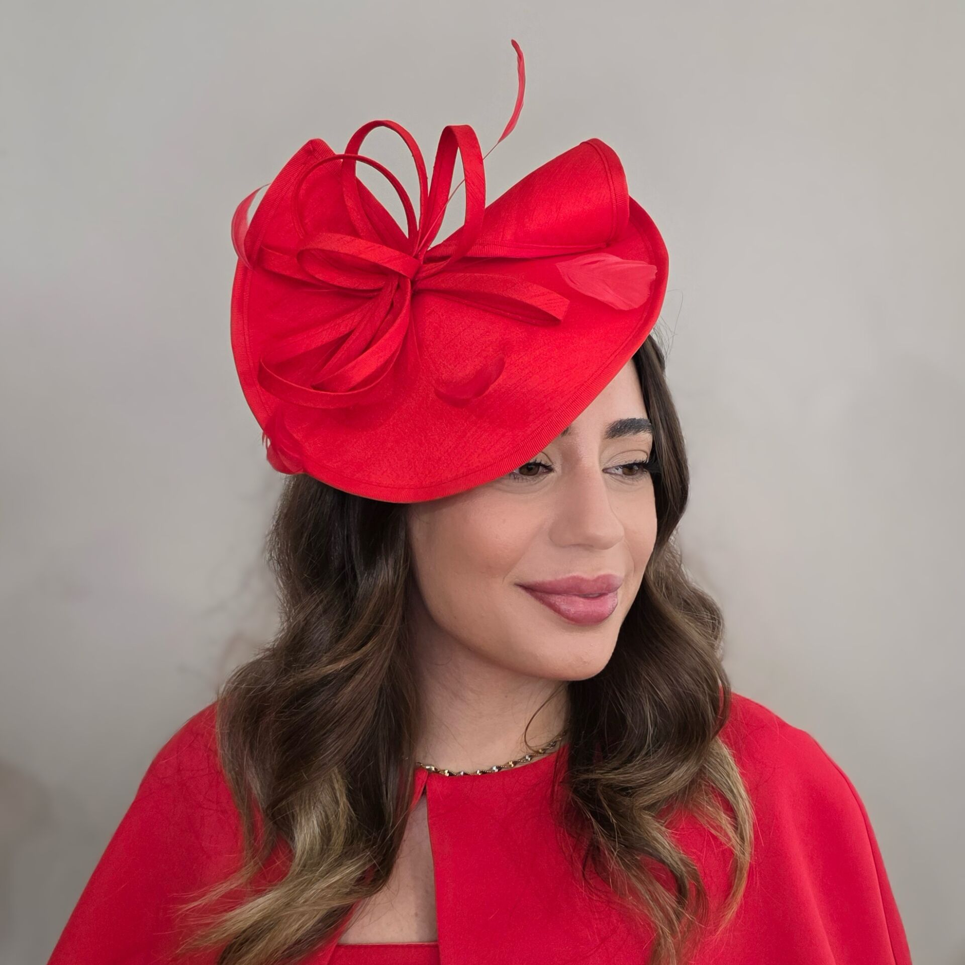 Ella Kırmızı Renk Vualet 25 cm