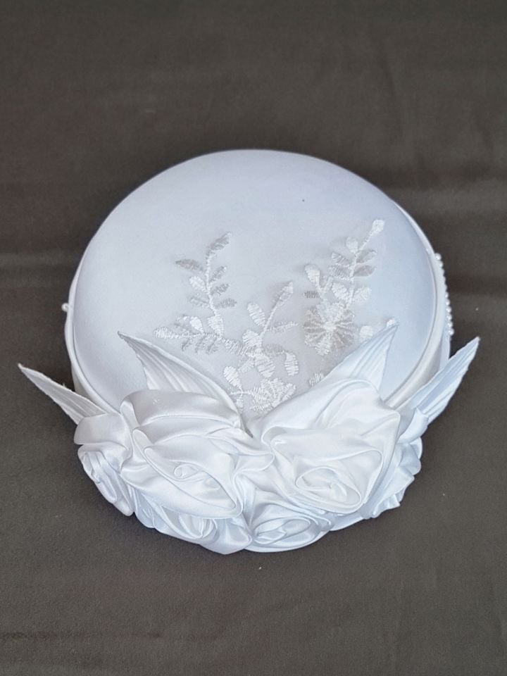 Stephane Beyaz Renk Kep Vualet 20 cm