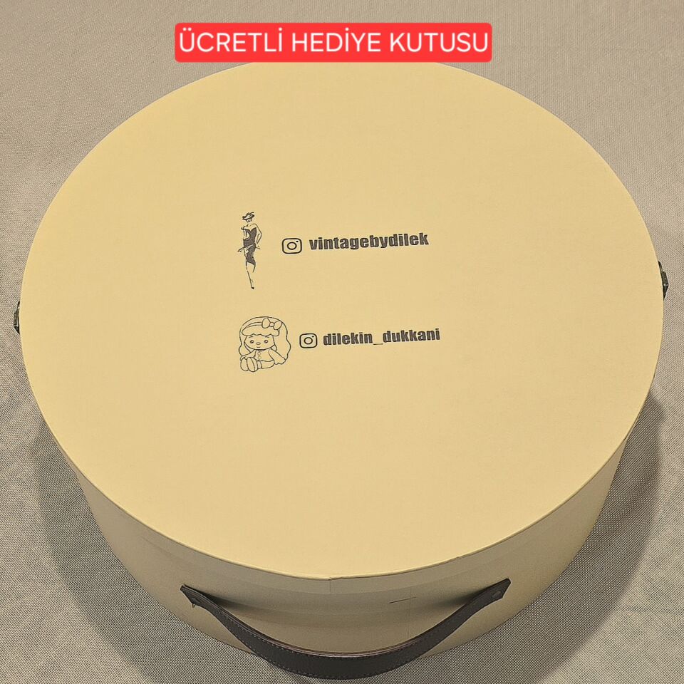 Camilla Siyah Renk Vualet Şapka 35 cm Özel Şapka Kutulu