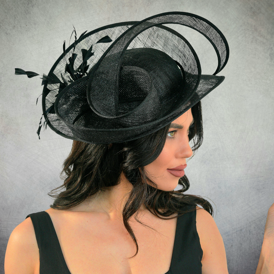 Camilla Siyah Renk Vualet Şapka 35 cm Özel Şapka Kutulu