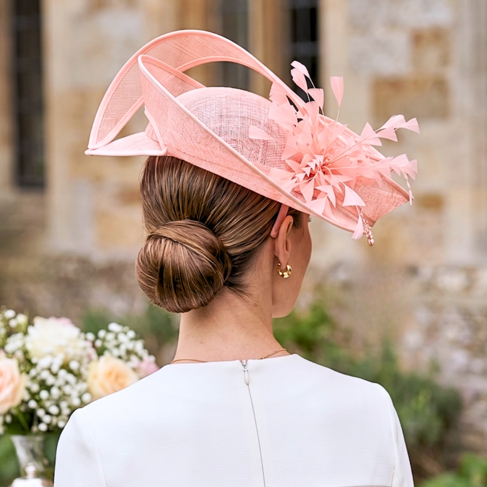 Camilla  Pembe Renk Vualet Şapka 35 cm
