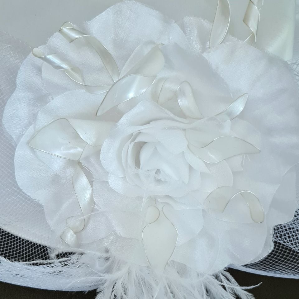 Adel F - Beyaz Renk Vualet Şapka 35 cm