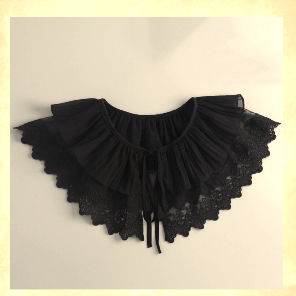 Siyah Renk Şifon Yaka