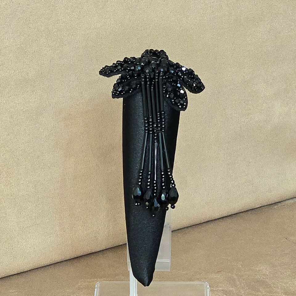 Mila Siyah Renk Taç