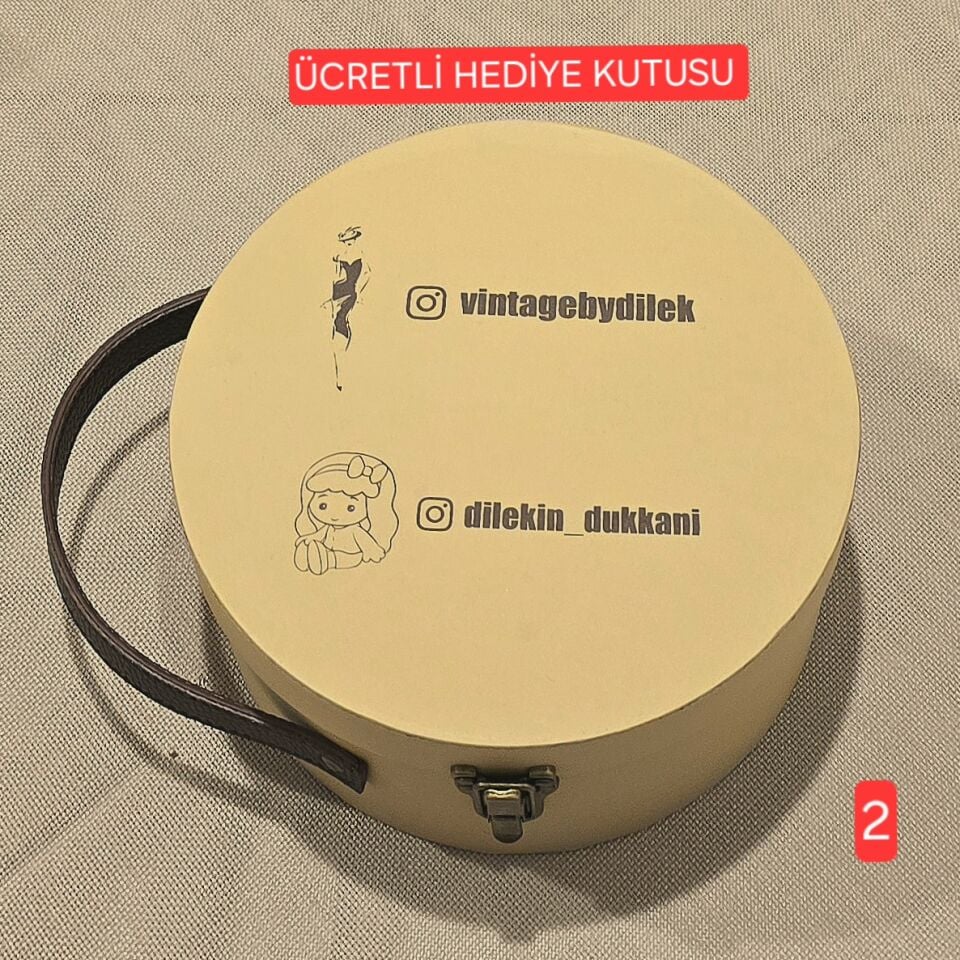 Mila Kırmızı  Renk Taç