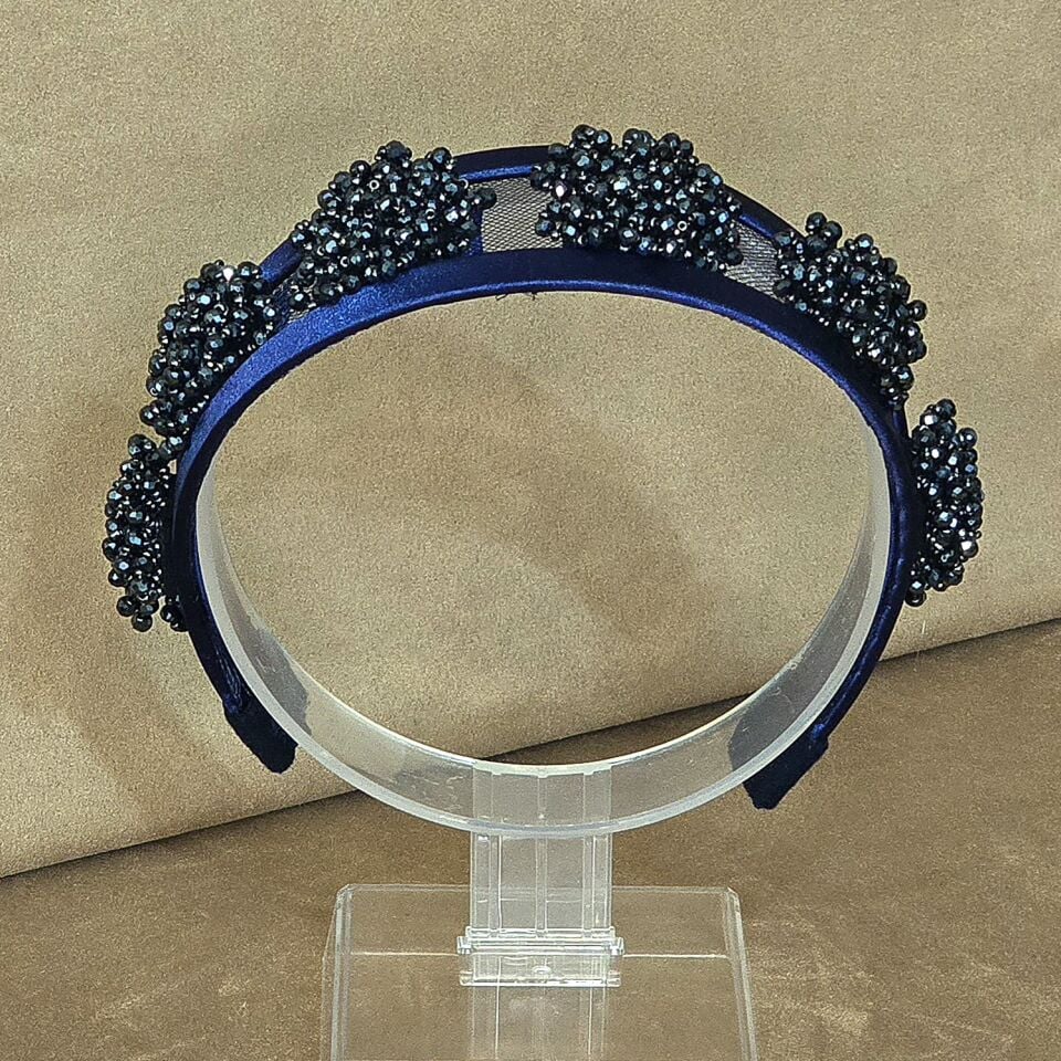 Amanda Parlament Mavi Taç