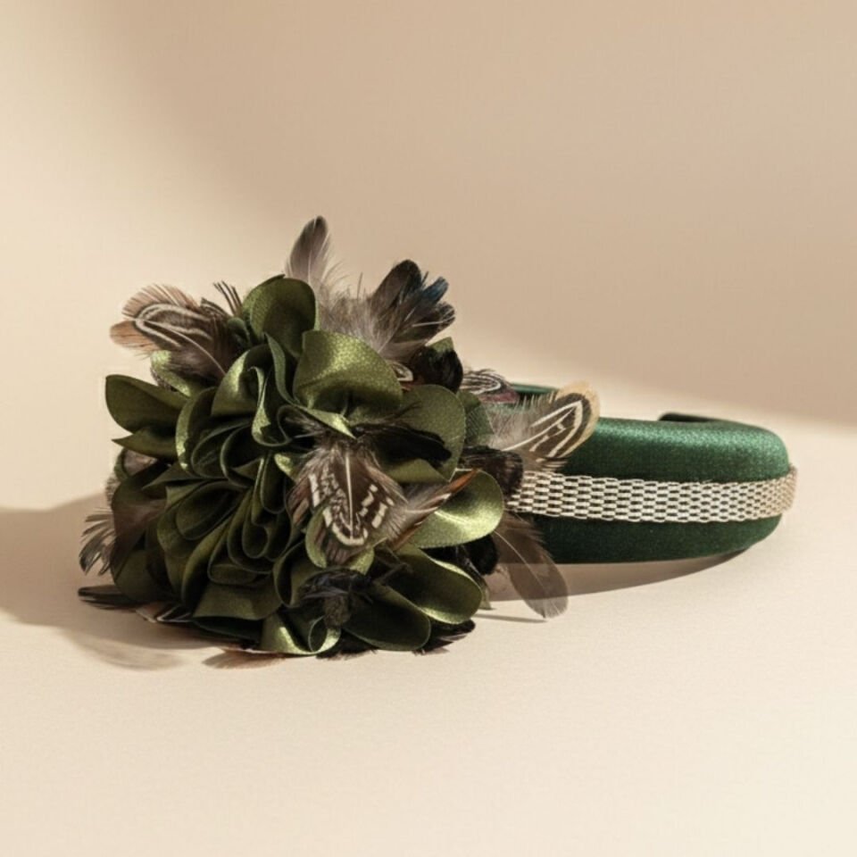 Amanda Yeşil Renk Taç