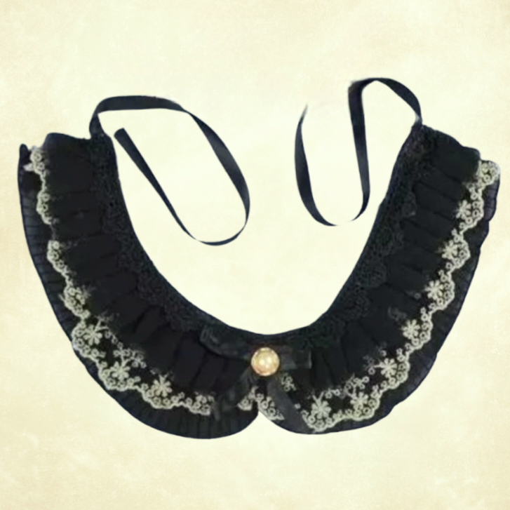 Siyah Krem İşlemeli Yaka