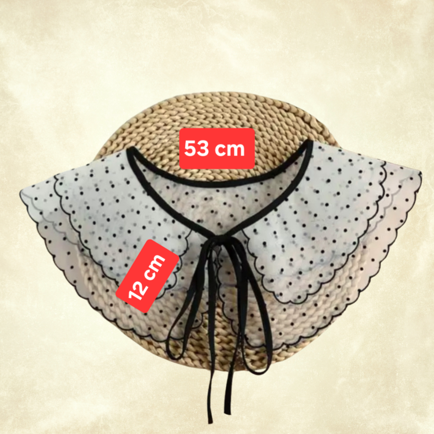 Beyaz Siyah Puantiyeli Yaka