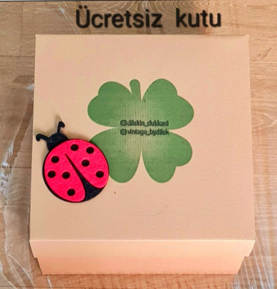 Yeşil Renkli Taç