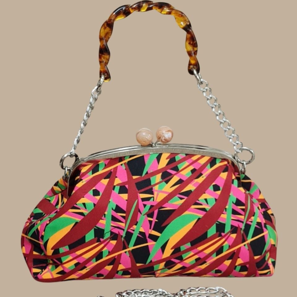 Yaprak Desenli Renkli Tasarım Çanta