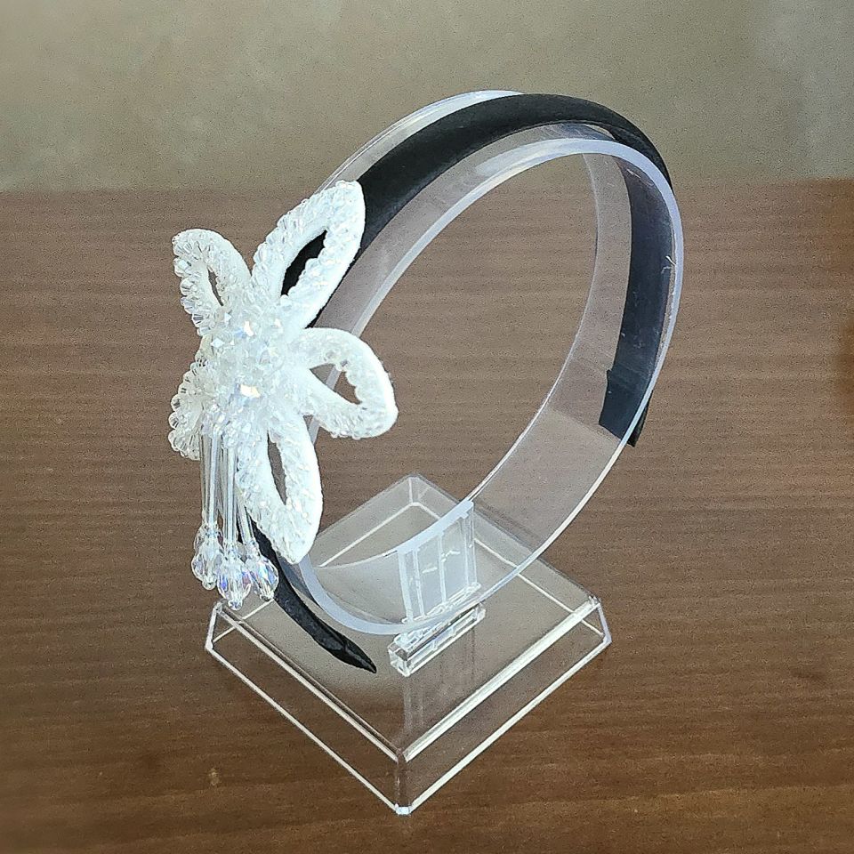 Mila Beyaz Renk Yıldız Taç