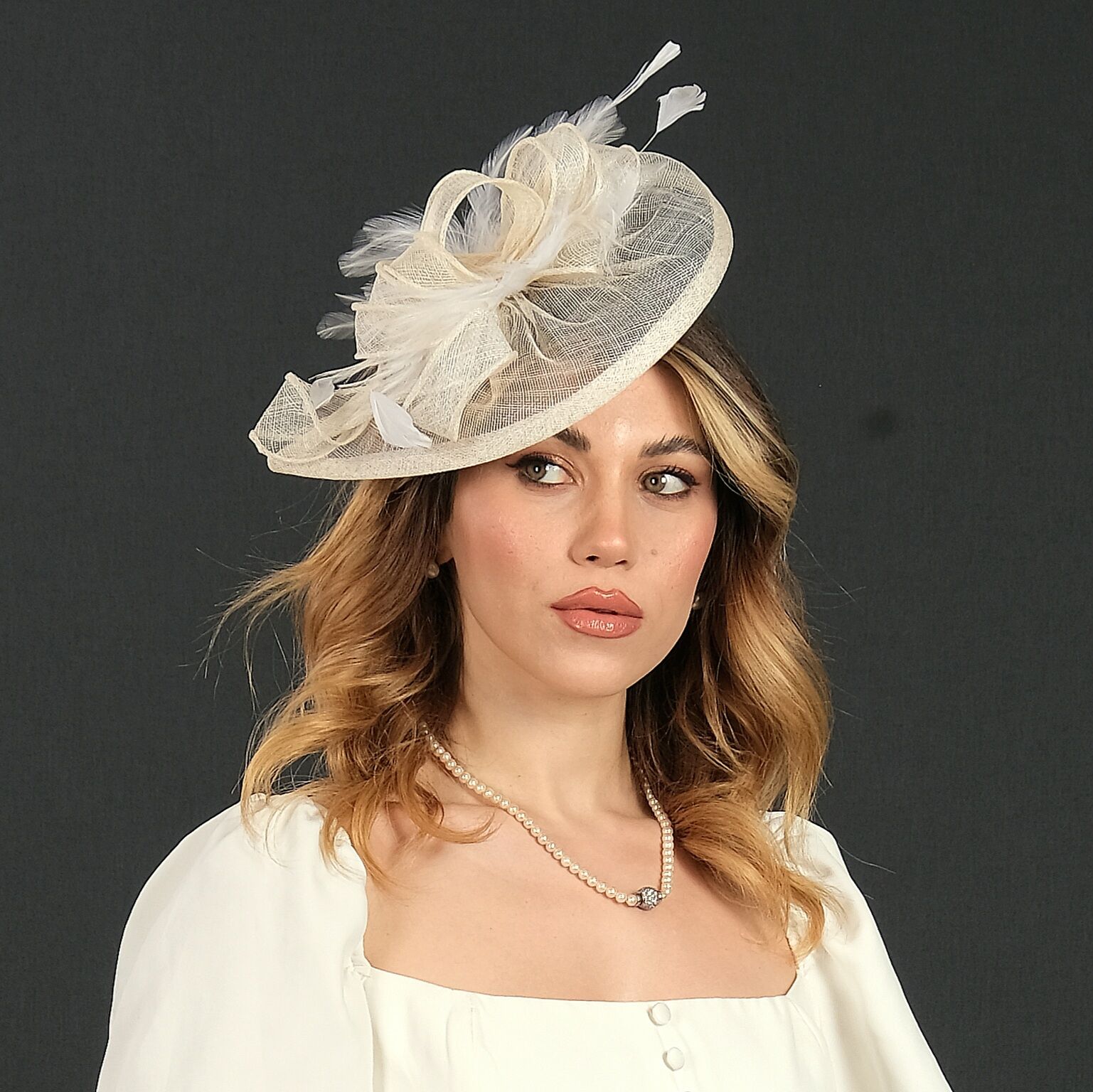 Carmen Krem Renk Vualet 30 cm