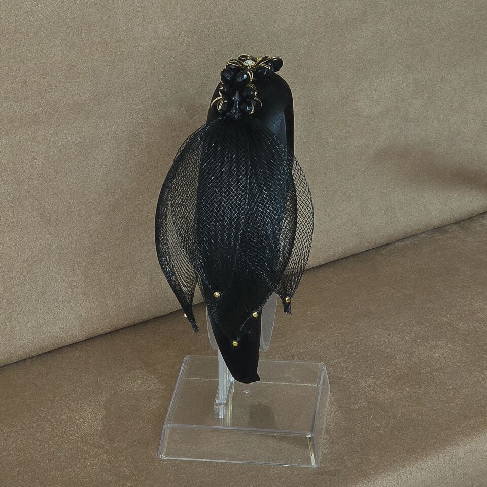 Mila Siyah Renk Taç