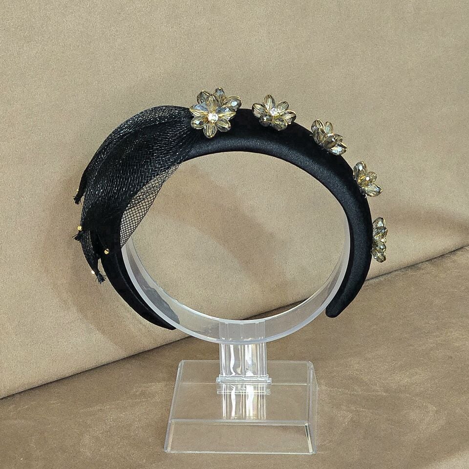 Mila Siyah Renk Taç