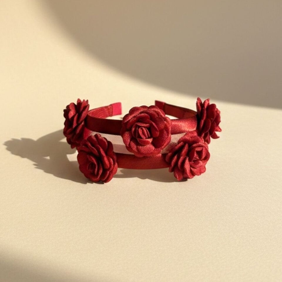 Mila Bordo Renk Taç