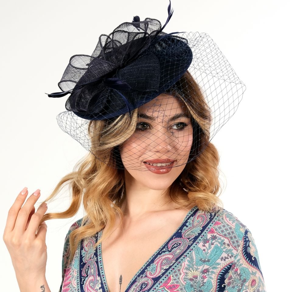 Dalida Lacivert Renk Vualet Şapka 25 cm